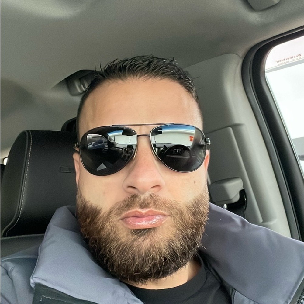 Meet your Posher, Salah